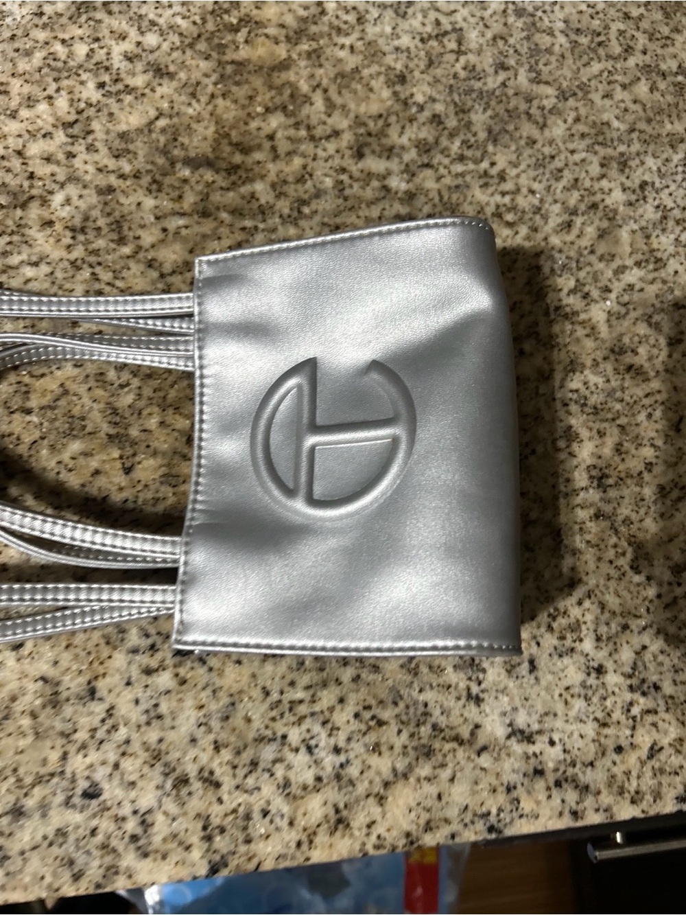 Silver telfar - Picture 2 of 3